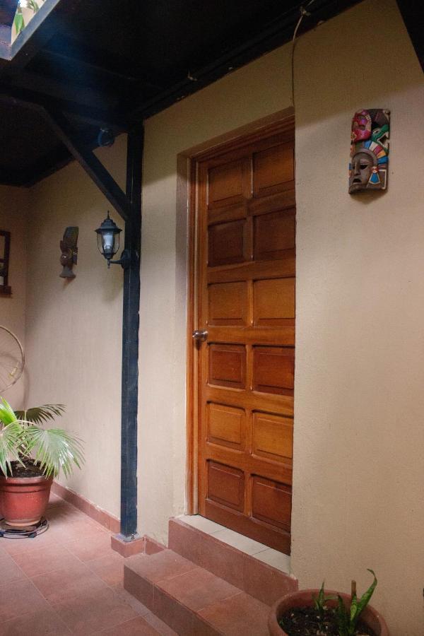 Hotel Casa Irma Ciudad de Guatemala Exteriér fotografie